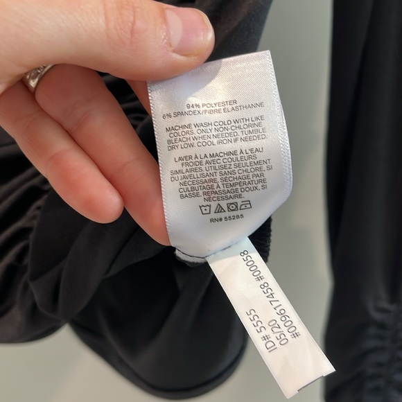 NWT Express Elegant Long Blouse Size XS - Picture 4 of 5